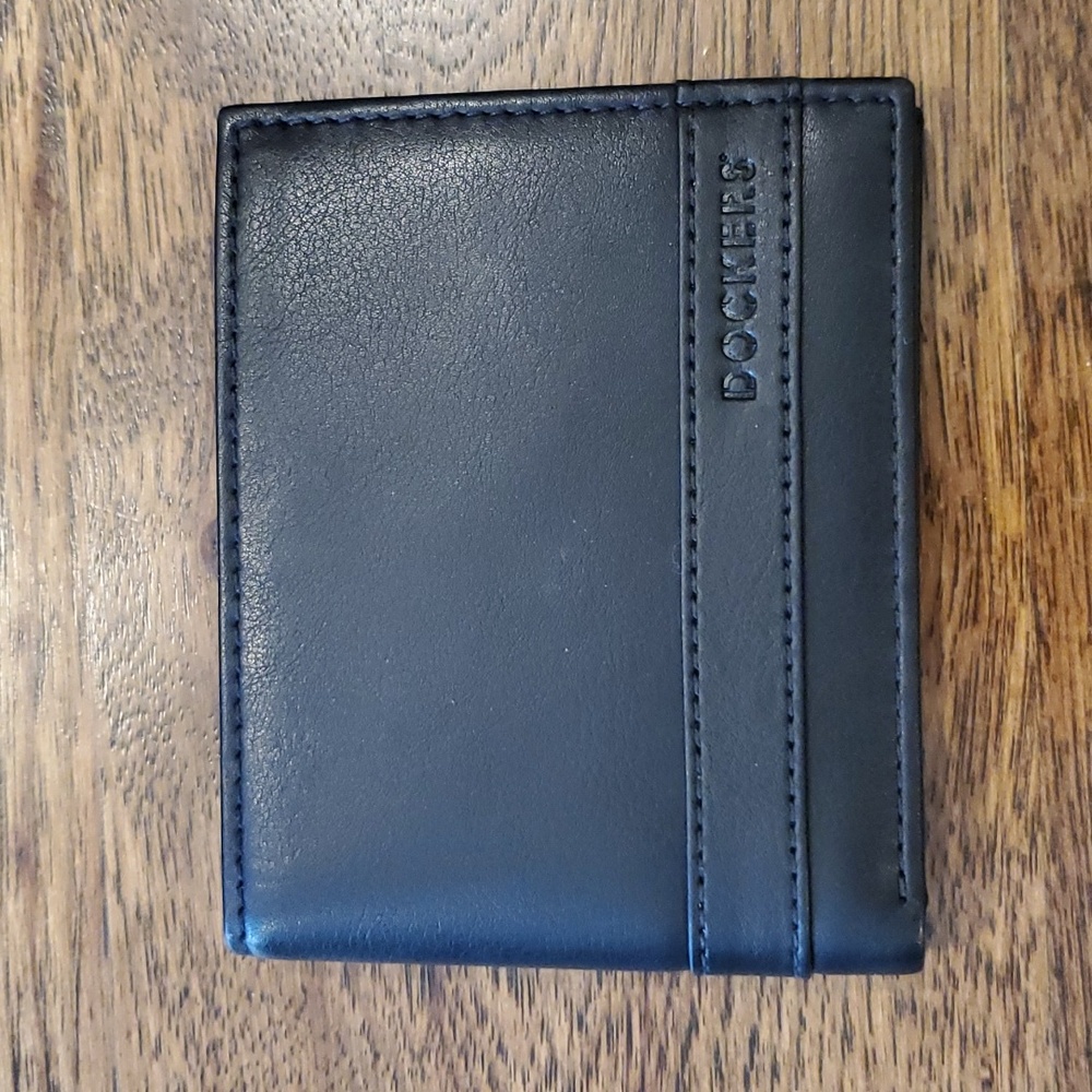 Mens Dockers black stitched stripe bifold wallet